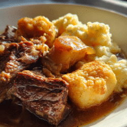 Old-Fashioned Slow-Cooked Beef Stew